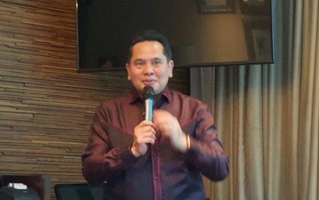 Ketua Himpunan Pengusaha Pribumi DKI Jakarta Sarman Simanjurang dalam acara jumpa media di Kebon Sirih, Jakarta Pusat,